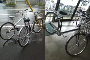 小雨の中、新旧の自転車が交代